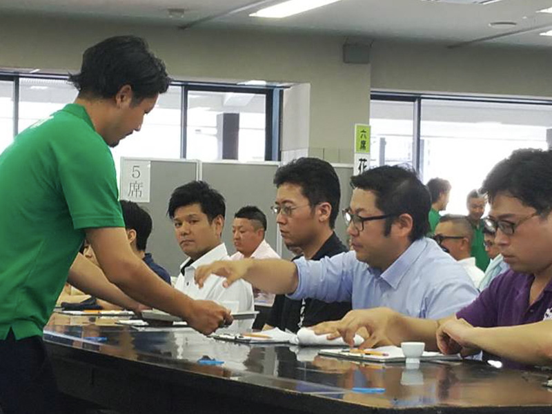 写真：第四審査の様子