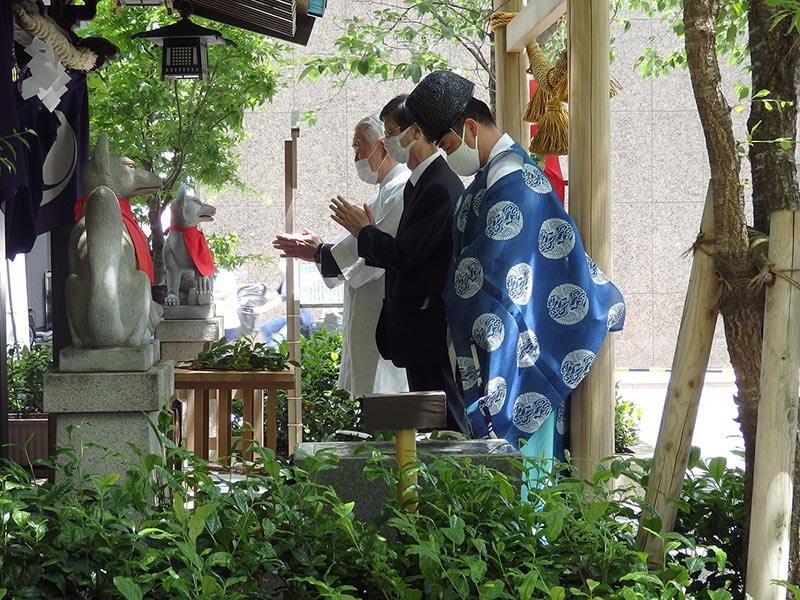 写真：茶ノ木神社での神事の様子